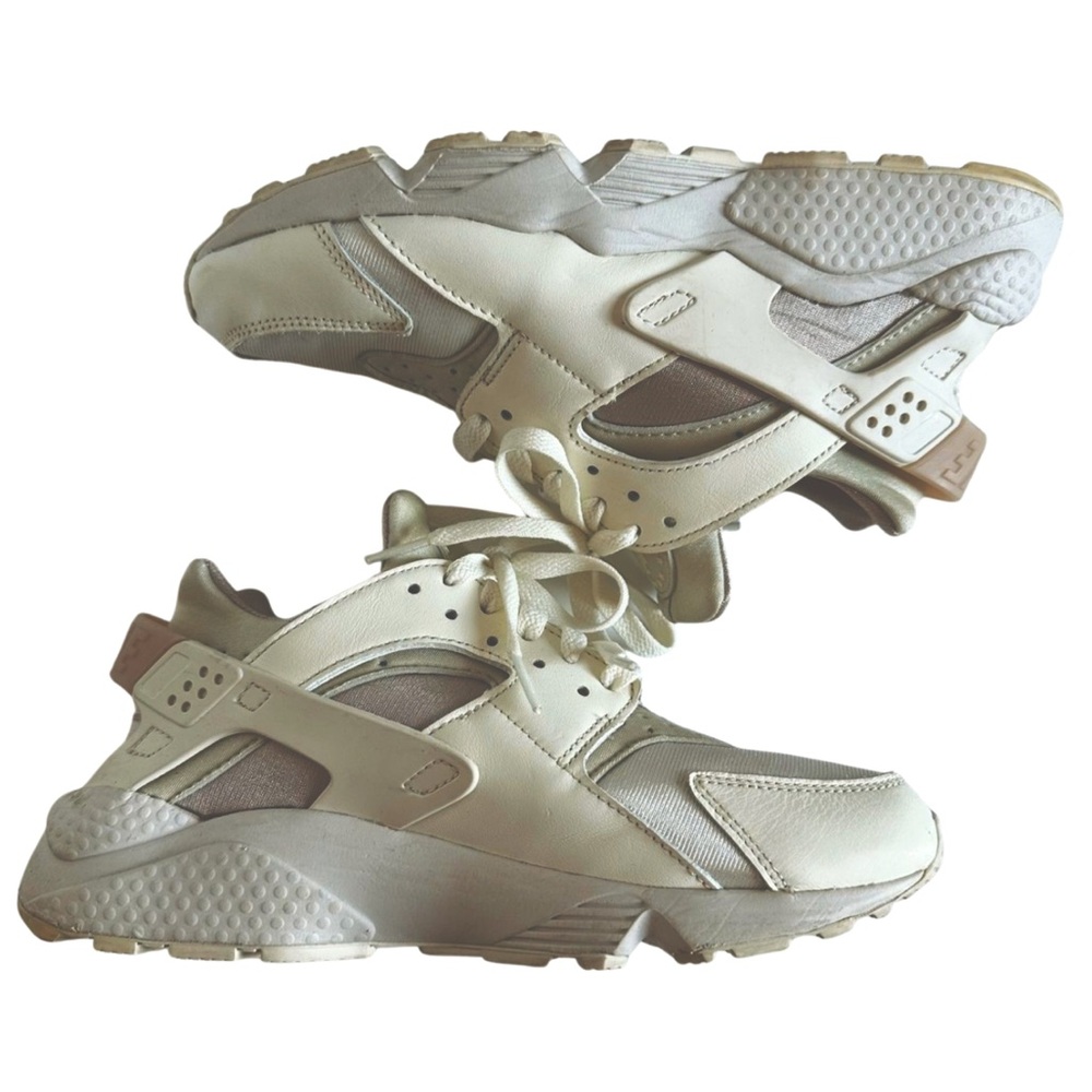 Nike Air Huarache rubber-trimmed leather, mesh & neoprene in Off White Size 8.0